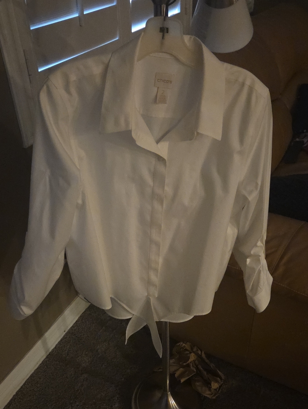 Classic white button-front shirt in excellent condition. Size L/ 12